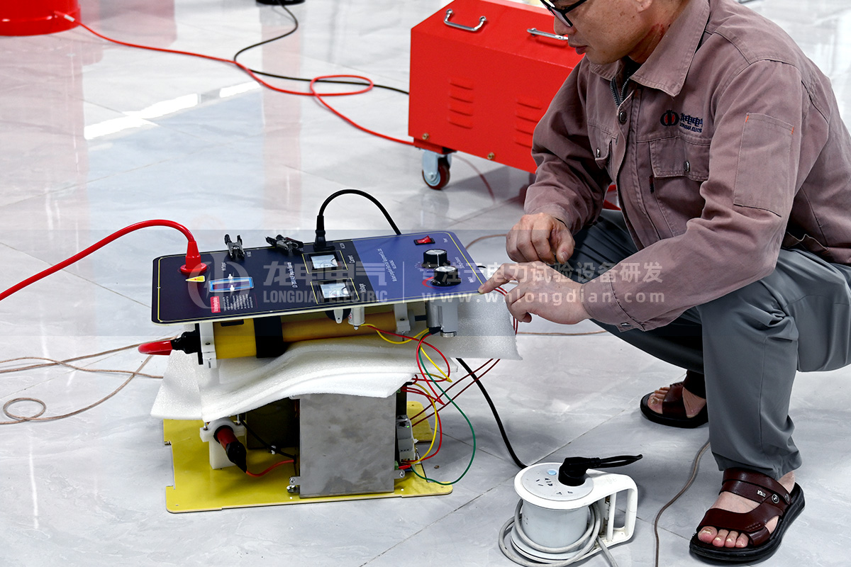 電纜故障一體化高壓脈沖電源生產(chǎn)調(diào)試 電纜故障一體化高壓脈沖電源生產(chǎn)調(diào)試